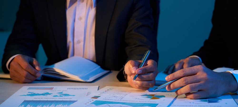 Business Finance Solutions Explained: How to Choose the Right Services for Your Company
