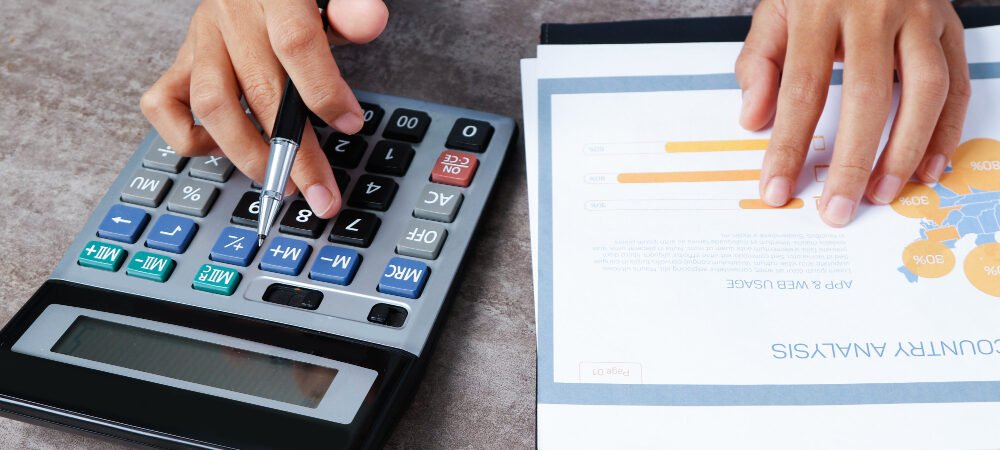 Payroll and Financial Reporting Services: Keeping Your Business Compliant