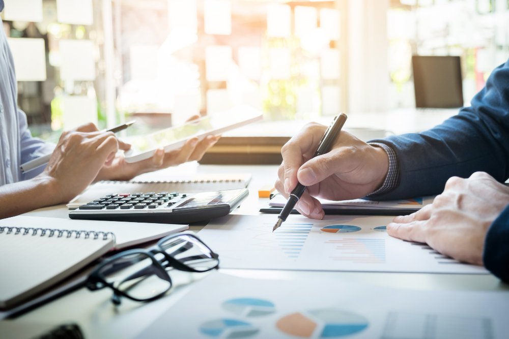 Professional financial reporting services