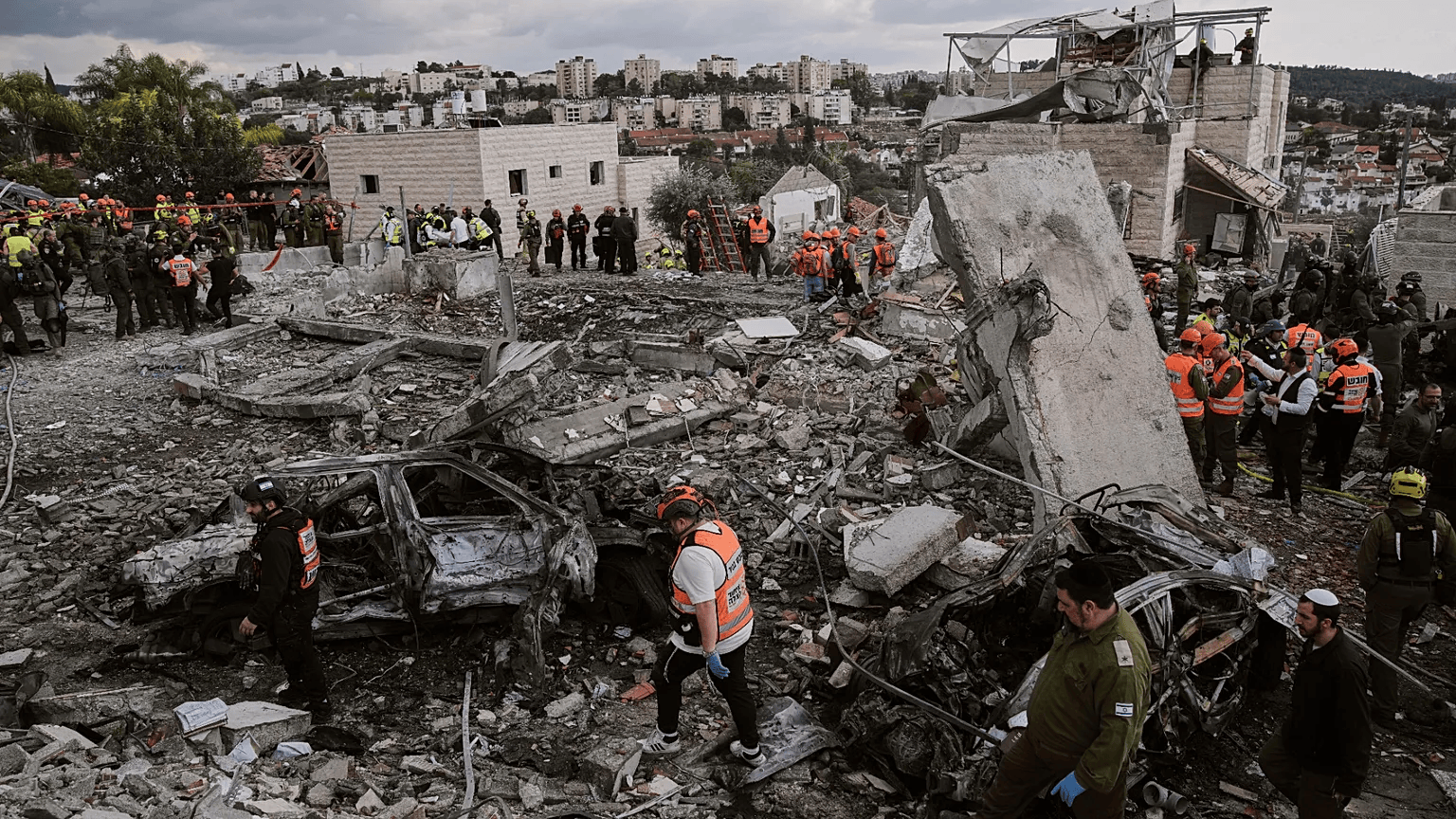 U.S.-Iran Conflict Escalates as Tehran Retaliates Against American Strikes
